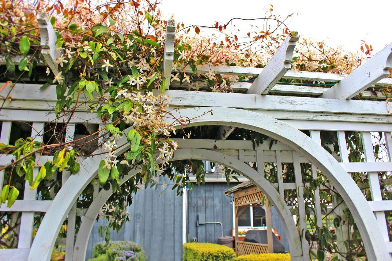 Dungeness Barn House Bed And Breakfast At Two Crows Farm 세킴 외부 사진